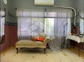 696318_iCCOMG_696318682f1a57de921.jpg · Casa no bairro Floresta, em Porto Alegre.