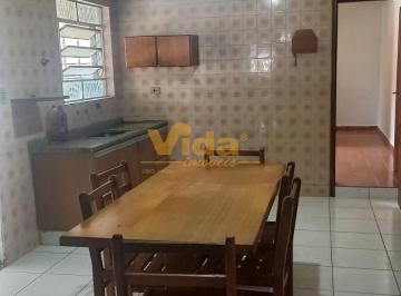Casa · 250m² · 3 Quartos · 4 Vagas · Descubra o lar dos seus sonhos nesta incrível casa térrea, situada no tradici...