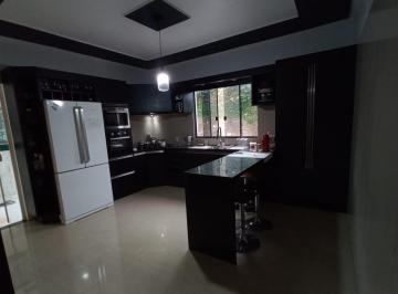 Comercial de 3 quartos, Gama · PONTE ALTA - CASA ESPAÇOSA EM LOTE COMERCIAL DE FRENTE A AVENIDA BURITIS