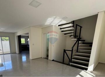 Casa · 245m² · 3 Quartos · 5 Vagas · Sobrado à venda 245m² em Condomínio Fechado no Parque Renato Maia - 03 Dormitórios | 04 vagas - R$ 1