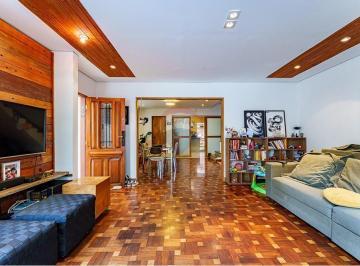 Casa · 230m² · 3 Quartos · 3 Vagas · Sobrado à Venda na Vila Madalena , Zona Oeste de São Paulo com 3 dormitórios, 2 suítes e com 230m².