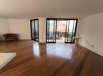 Apartamento · 212m² · 3 Quartos · 4 Vagas · Apartamento amplo e sofisticado com 3 suítes, 212 m² privativos e 4 vagas de garagem.