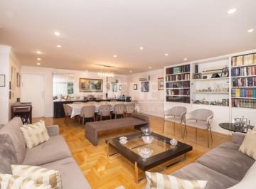 Apartamento · 200m² · 4 Quartos · 2 Vagas · Apartamento á Venda na Santa Cecília com 200m², 4 quartos sendo 1 suíte, 2 vagas.
