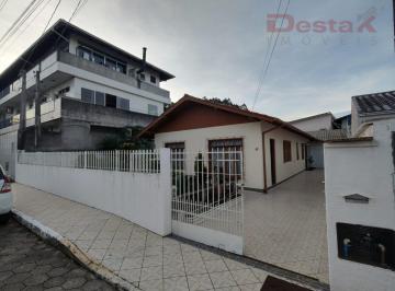 Casa · 180m² · 3 Quartos · 1 Vaga · Casa em Prado de Baixo  -  Biguaçu