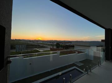 Casa · 263m² · 3 Quartos · 6 Vagas · EXCELÊNCIA E BOM GOSTO NESTA CASA TÉRREA DO CONDOMÍNIO MÔNACO