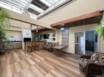 Casa · 161m² · 3 Quartos · 3 Vagas · Sobrado - São José dos Pinhais