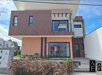 Casa · 95m² · 2 Quartos · 1 Vaga · Casa em Garopaba