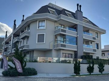 Apartamento · 112m² · 2 Quartos · 1 Vaga · Apartamento Duplex à 500 Metros da Praia dos Ingleses, Florianópolis/SC