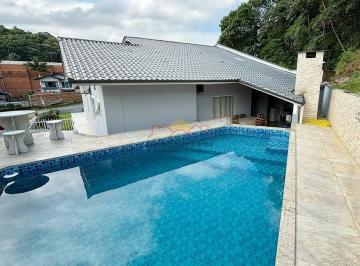 23705179_4.jpg · Casa Semi Mobiliada com Piscina no Glória