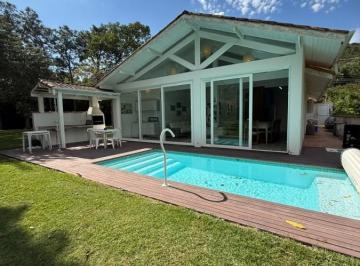 20260814190103187.jpeg · Casa na Praia para Venda em São Sebastião, Guaecá, 4 dormitórios, 2 suítes, 4 banheiros, 2 vagas