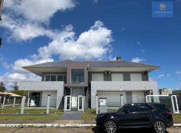 Casa · 560m² · 4 Quartos · 2 Vagas · Casa 4 Dormitórios com 560m2