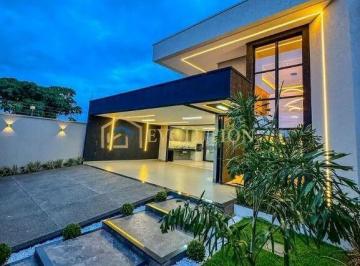 Casa · 238m² · 4 Quartos · 3 Vagas · Casa Alto Padrão em Moinho dos Ventos, Goiânia/GO