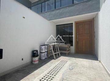 Casa · 110m² · 3 Quartos · 1 Vaga · Casa com 110 m², 3 qts, suíte, térrea ao lado do centro de Betim
