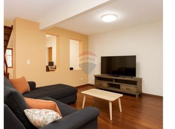 Casa · 199m² · 4 Quartos · 2 Vagas · Casa de Vila com Potencial Único | 199m² | 4 Quartos |