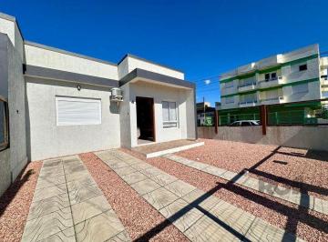 Casa · 64m² · 2 Quartos · 2 Vagas · Casa em Jardim Beira Mar