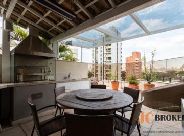 Apartamento · 389m² · 3 Quartos · 4 Vagas · Cobertura duplex totalmente reformada à venda com porteira fechada com 389 m² de área privativa