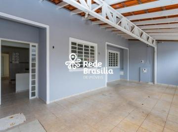 Casa · 95m² · 3 Quartos · 2 Vagas · QE 13 - Casa com 3 quartos - 1 suíte - 2 vagas - aceita financiamento e FGTS