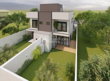 Casa · 200m² · 4 Quartos · 1 Vaga · Linda Casa Duplex com 4 suites