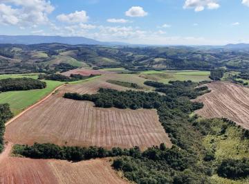 Rural · 700ha · 5 Quartos · 16 Vagas · Fazenda de 700 Hectares no Sul de Minas Gerais – Estrutura Completa