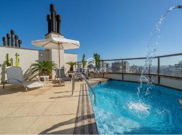 Foto 01 · Luxuosa cobertura de 4 dormitórios com suíte e 305m² na Bela Vista, Porto Alegre-RS. Agende sua visi