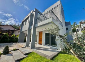 Casa · 500m² · 3 Quartos · 2 Vagas · Casa à venda em Viaduto, Igrejinha: Churrasqueira, Cozinha, Jardim, Porcelanato, Terraço