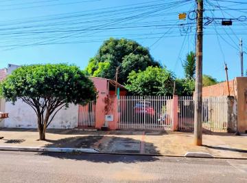 Casa · 200m² · 4 Vagas · Terreno com duas casas , abaixo do valor de avaliação.