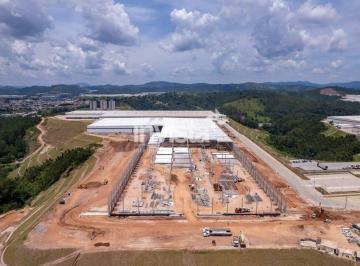 Comercial · 86358m² · 43 Vagas · Galpão para aluguel no bairro Glebas