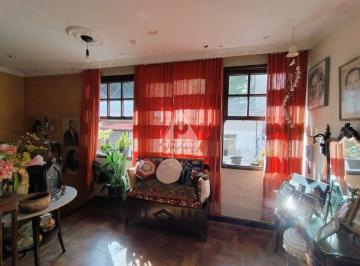 Casa · 81m² · 5 Quartos · 2 Vagas · Casa, 04 andares em estilo Vila em Copacabana.