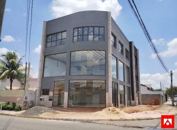 Comercial · 600m² · 8 Vagas · Salão Comercial à venda no Jardim Dona Regina em Santa Bárbara d'Oeste com 15 salas e 8 vagas de gar