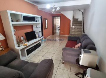 Casa · 92m² · 2 Quartos · 1 Vaga · Casa reformada, cômodos grandes ,quintal, 2 wc,1vaga!8min (4pontos) de ônibus Metrô Sacomã