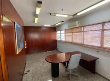 Comercial · 67m² · 1 Vaga · Sala Comercial / Centro