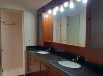 Casa · 205m² · 3 Quartos · 2 Vagas · Sobrado à venda na São Bernardo do Campo Amplo e Bem Distribuído