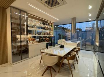 Casa · 192m² · 3 Quartos · 4 Vagas · Geminado com 3 suítes MOBILIADO à venda no bairro Santo Antônio em Joinville-SC por R$ 1.780.000,00.