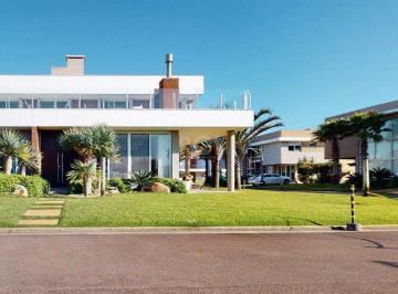 Casa · 460m² · 4 Quartos · 4 Vagas · Casa de Condomínio em Atlântida