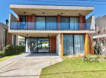Casa · 420m² · 5 Quartos · 1 Vaga · sobrado de luxo está à venda em um exclusivo condomínio à beira-mar