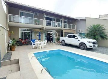 Casa · 300m² · 3 Quartos · 2 Vagas · Sobrado em , Balneário Piçarras/SC de 300m² 3 quartos à venda por R$ 1.650.000,00