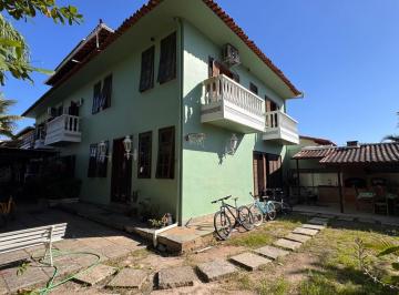 Casa · 368m² · 5 Quartos · 3 Vagas · Casa em Piratininga, Niterói/RJ de 368m² 5 quartos à venda por R$ 1.450.000,00
