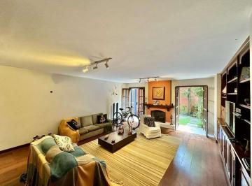 Casa · 228m² · 4 Quartos · 4 Vagas · Sobrado em Jardim Jussara, São Paulo/SP de 228m² 4 quartos à venda por R$ 1.100.000,00