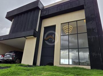 Casa · 378m² · 4 Quartos · 4 Vagas · Casa em Condomínio com 4 suítes plenas e piscina