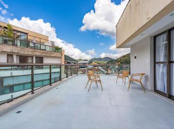 Apartamento · 140m² · 2 Quartos · 1 Vaga · Cobertura 2 quartos no centro de Itaipava, Petrópolis
