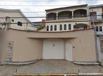 Casa de 5 quartos, São Paulo · Casa em Leilão, 391m², 5 Quartos, 4 vagas no Parque do Carmo, 40% de desconto.