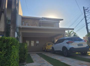 Casa · 282m² · 3 Quartos · 3 Vagas · Residência Exclusiva à Venda no Villagio Fiorentino