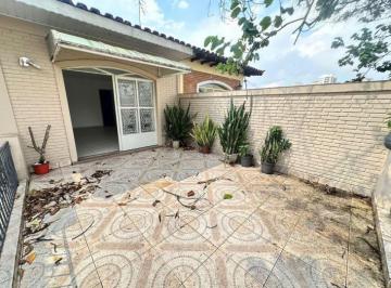 Casa de 3 quartos, São Paulo · Casa Butantã térrea , 3 dormitórios sendo 1 suíte , 2 vaga de carro .fl58
