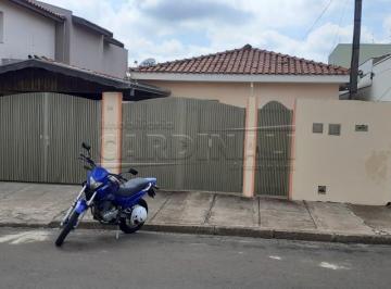 frente · Casa Padrão em São Carlos