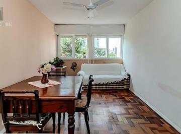 Apartamento · 68m² · 3 Quartos · Vende-se apartamento com 3 quartos - Petrópolis