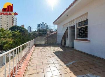 Casa · 400m² · 3 Quartos · 2 Vagas · Casa à venda - em Petrópolis