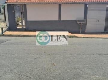 202512301248554566.jpeg · Casa para Venda em Arujá, Jordanópolis, 3 dormitórios, 1 suíte, 1 banheiro, 3 vagas