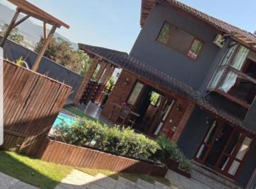 202410012003407241.jpeg · Casa para Venda em Santo Amaro da Imperatriz, Vargem dos Pinheiros, 4 dormitórios, 1 suíte, 3 banhei