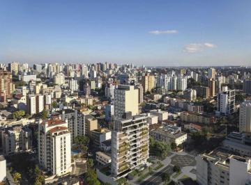 Visão Aérea · Apartamento de 134.77m² no bairro Bigorrilho, 3 suítes, 4 banheiros e 2 vagas de garagem + Box