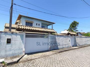 e0e63cf0fc688b94aa84dd8760258835005f49aa · Casa com 3 suítes e amplo quintal à venda no Condomínio Sol e Mar, Aquários, Cabo Frio